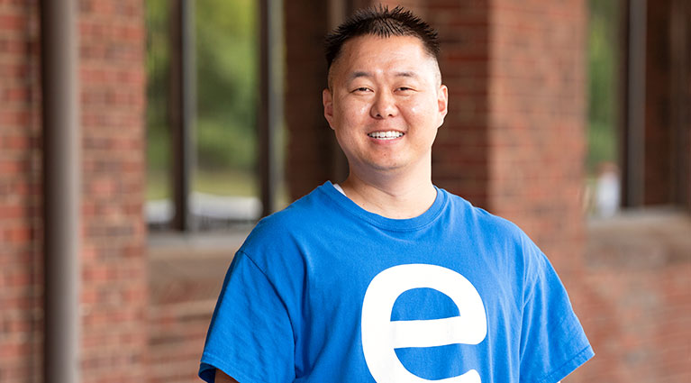 Tai Lo, Hmong Member Engagement Specialist