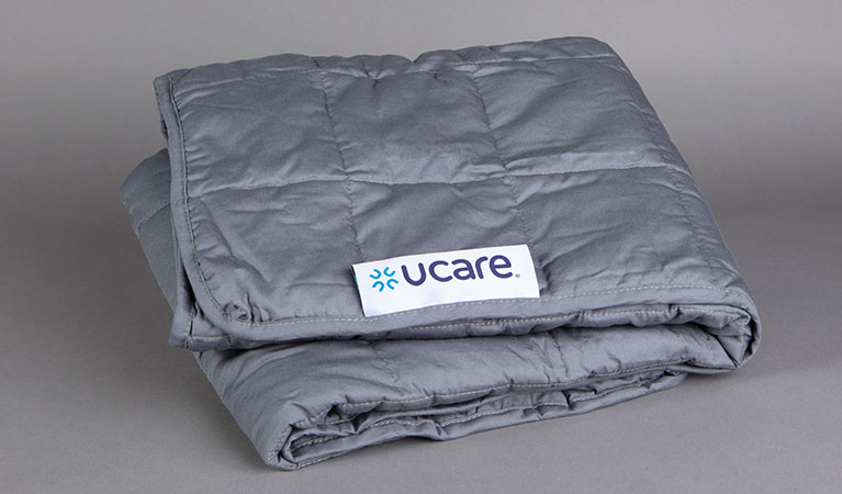 Connect to Wellness Kit F: weighted blanket 